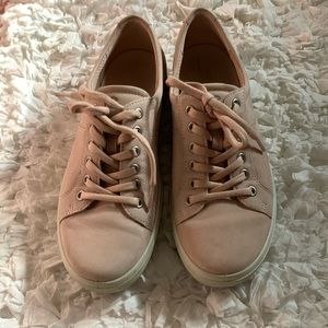 Ecco pale pink sneaker